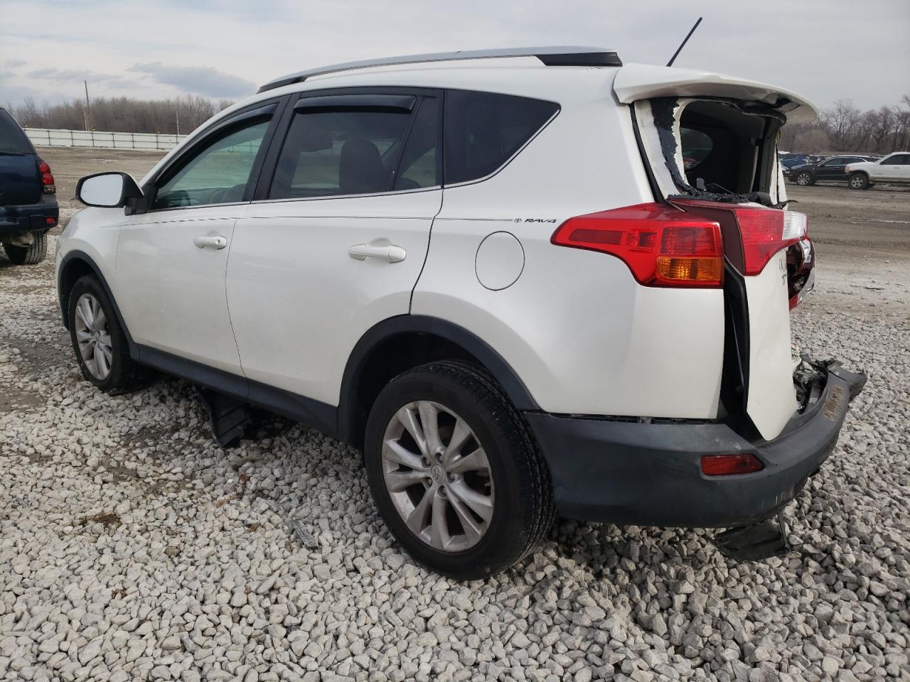 Photo 3 from auction – 2013 TOYOTA RAV4 LIMIT with VIN 2T3DFREV4DW090506