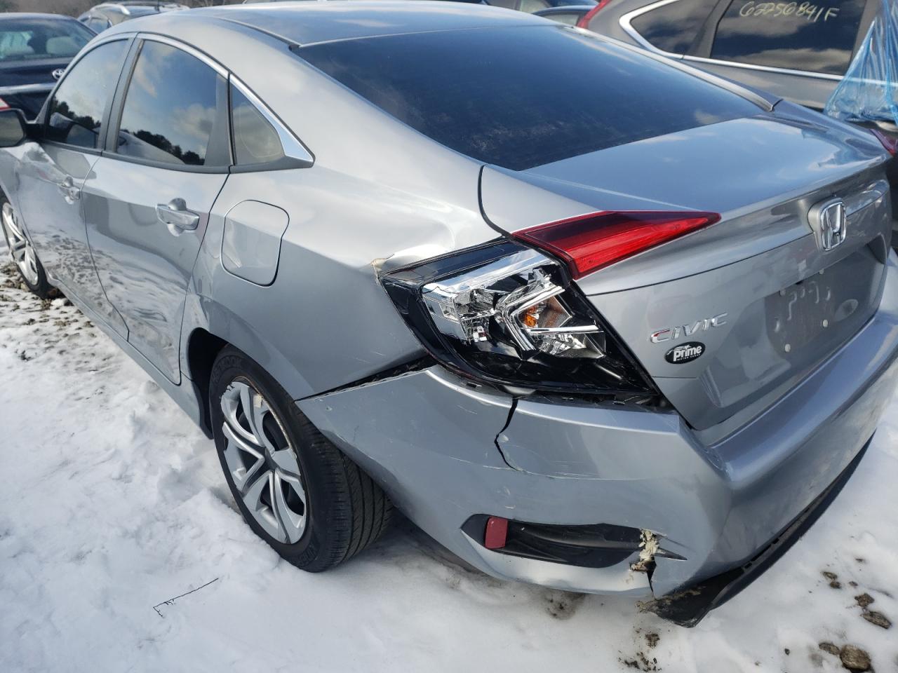 Photo 9 from auction – 2017 HONDA CIVIC LX with VIN 19XFC2F59HE227075