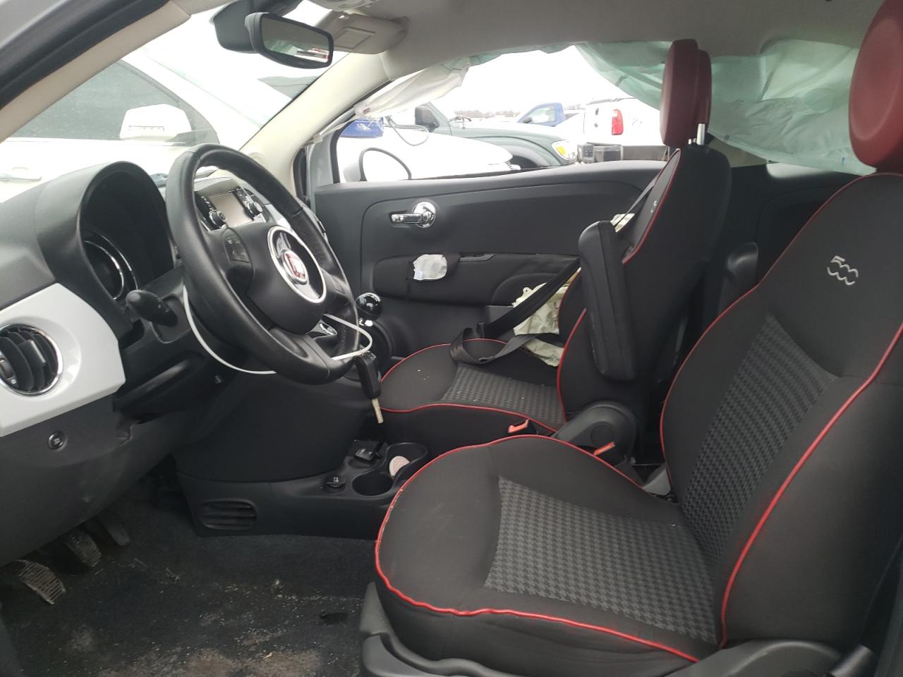 Photo 5 from auction – 2016 FIAT 500 EASY with VIN 3C3CFFKR0GT197960