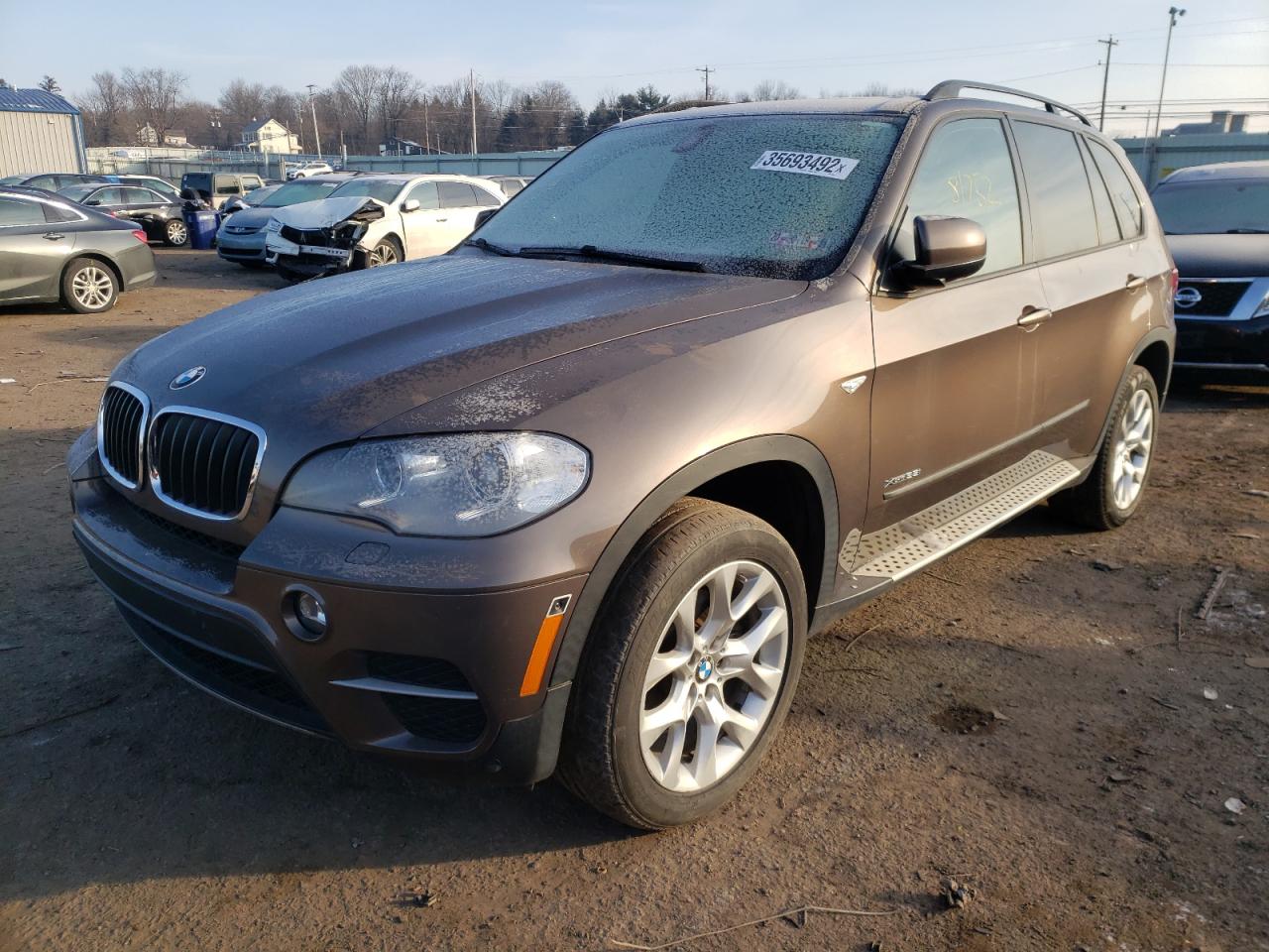 Photo 2 from auction – 2012 BMW X5 XDRIVE3 with VIN 5UXZV4C59CL766527