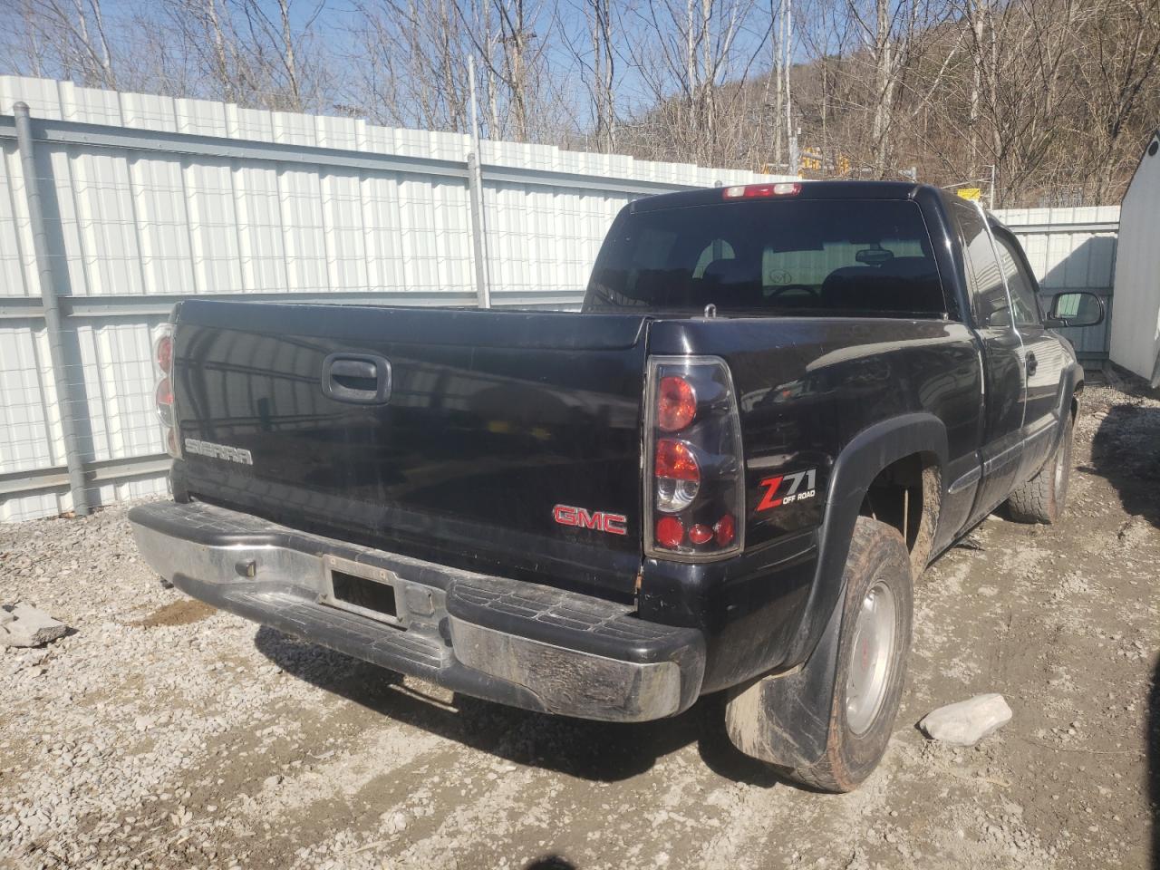 Photo 4 from auction – 2002 GMC NEW SIERRA with VIN 2GTEK19T221358985
