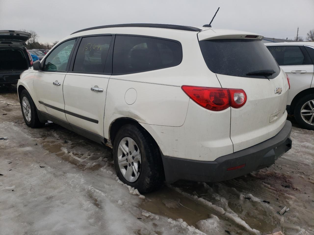 Photo 3 from auction – 2012 CHEVROLET TRAVERSE L with VIN 1GNKRFED5CJ381072
