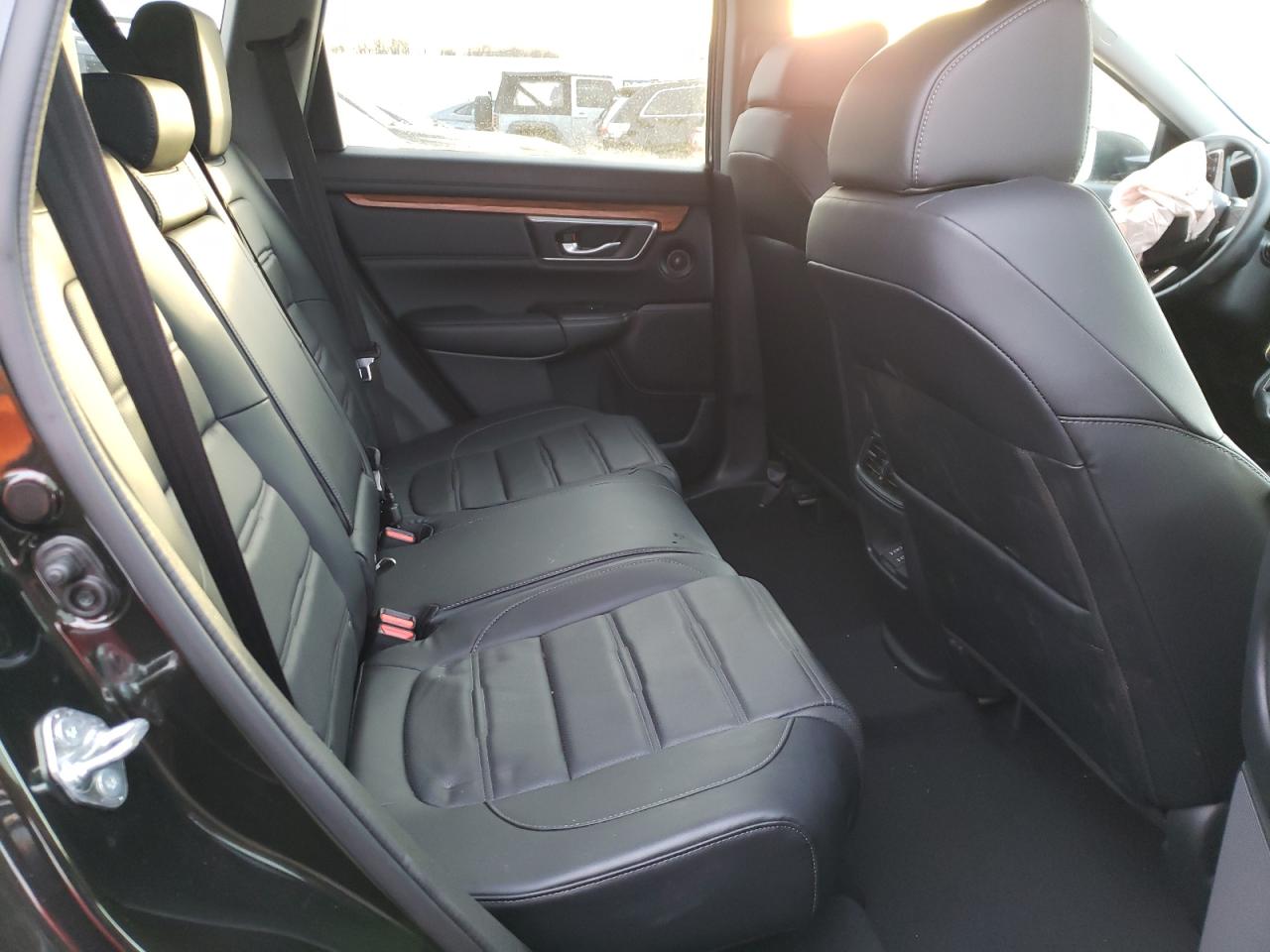 Photo 6 from auction – 2017 HONDA CR-V EXL with VIN 2HKRW2H80HH671565