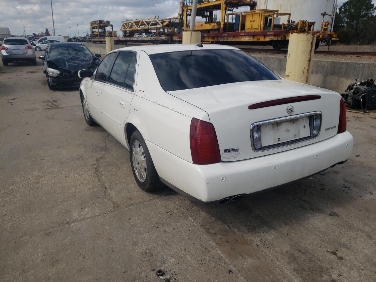 Photo 3 from auction – 2005 CADILLAC DEVILLE with VIN 1G6KD54Y25U185309