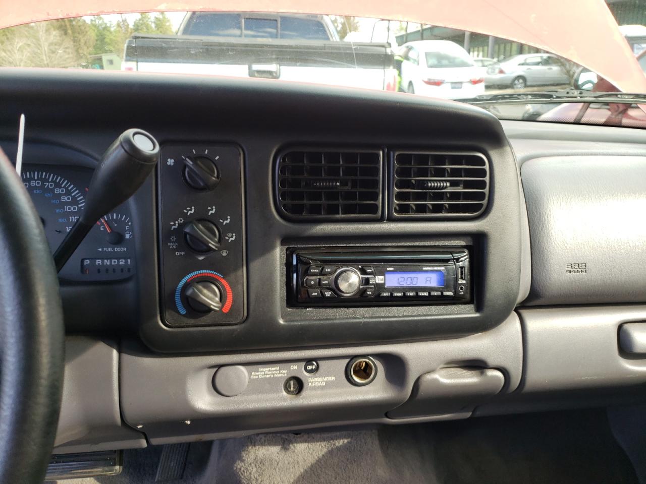 Photo 9 from auction – 1998 DODGE DAKOTA with VIN 1B7GL22X1WS749057
