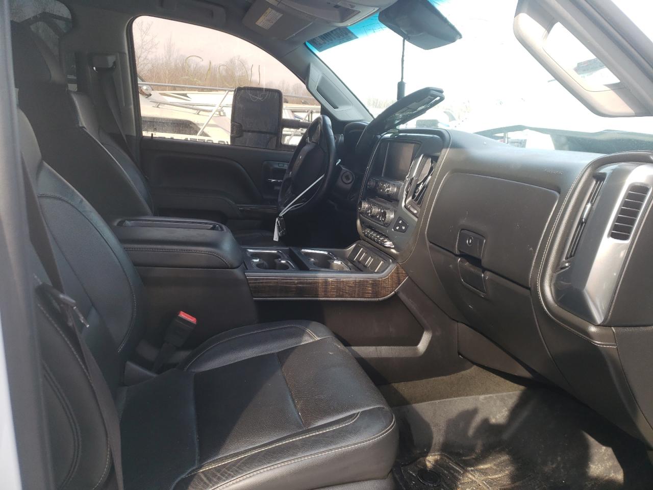 Photo 5 from auction – 2015 CHEVROLET SILVERADO with VIN 1GC4K0E80FF634859