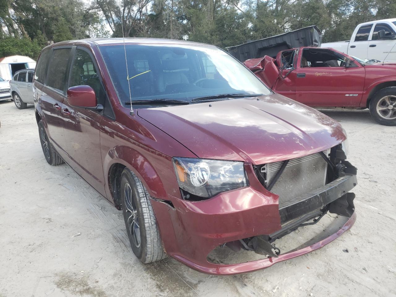 DODGE GRAND CARA 2019 with VIN 2C4RDGEG3KR578967 - Photo from auction