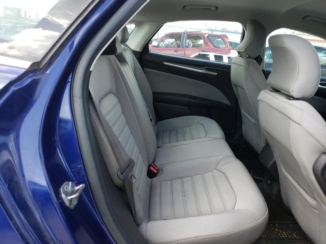 Photo 6 from auction – 2015 FORD FUSION S with VIN 3FA6P0G70FR288304