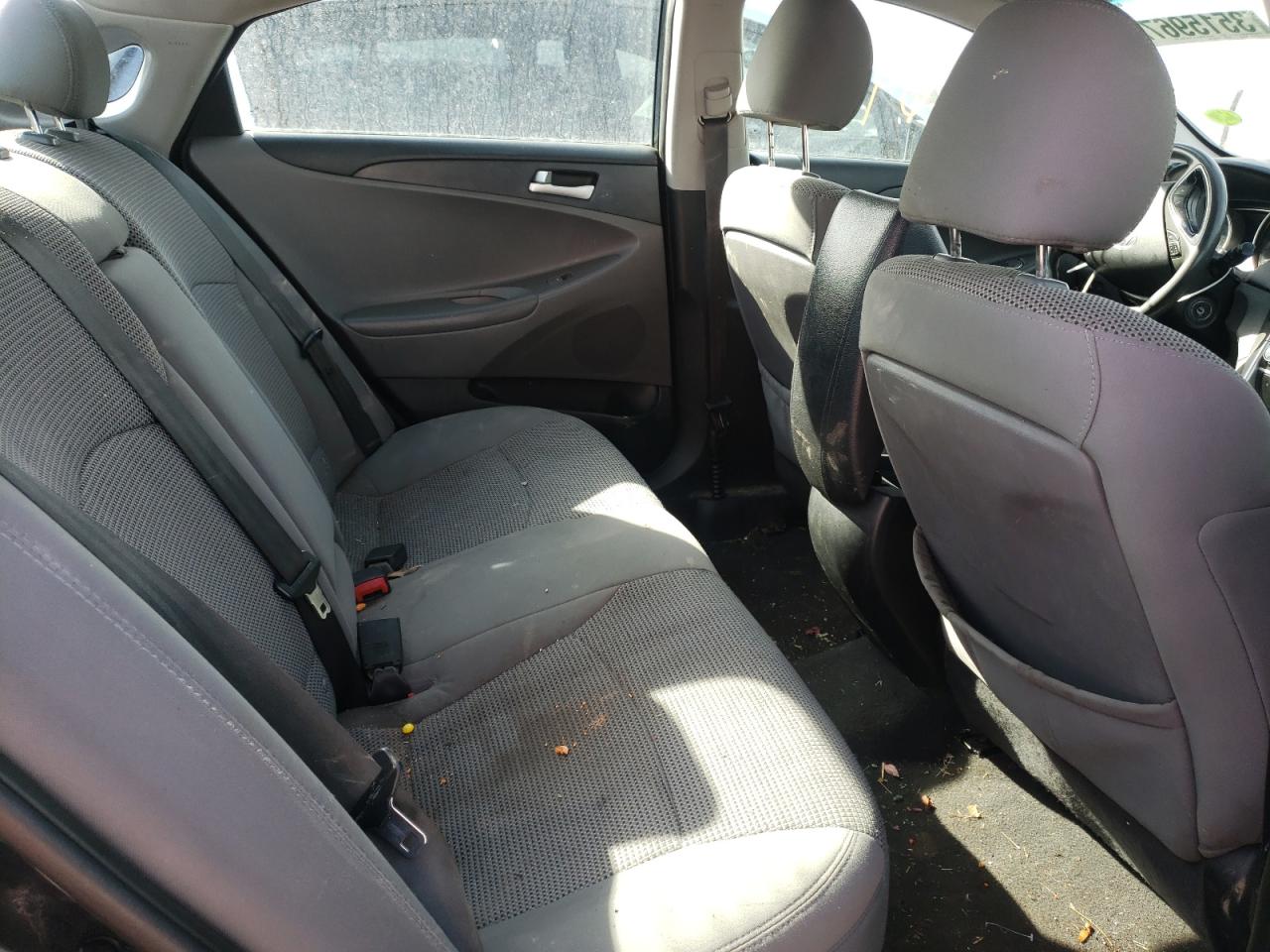 Photo 6 from auction – 2012 HYUNDAI SONATA GLS with VIN 5NPEB4AC0CH422714