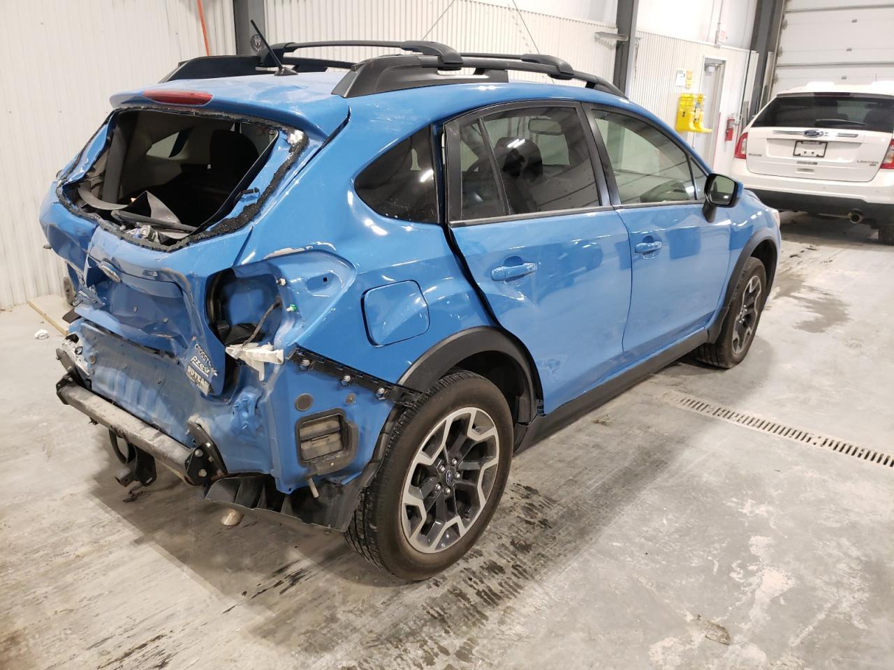 Photo 4 from auction – 2016 SUBARU CROSSTREK with VIN JF2GPABC8G8238098