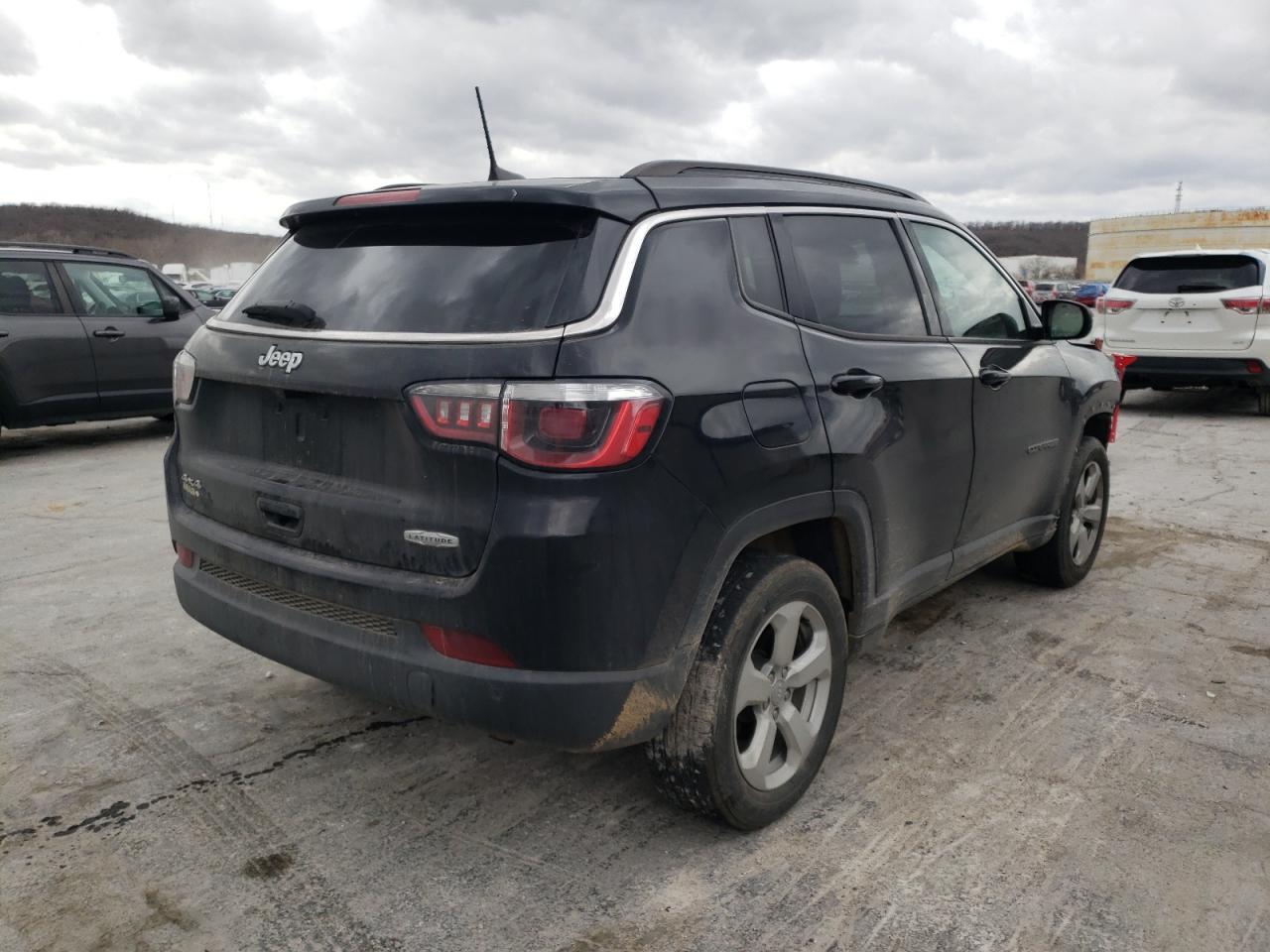 Photo 4 from auction – 2018 JEEP COMPASS LA with VIN 3C4NJDBB0JT254692