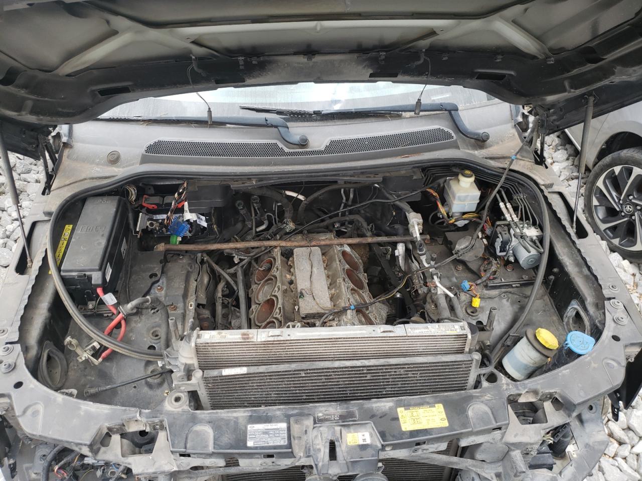 Photo 7 from auction – 2010 LAND ROVER LR4 HSE with VIN SALAG2D43AA536583