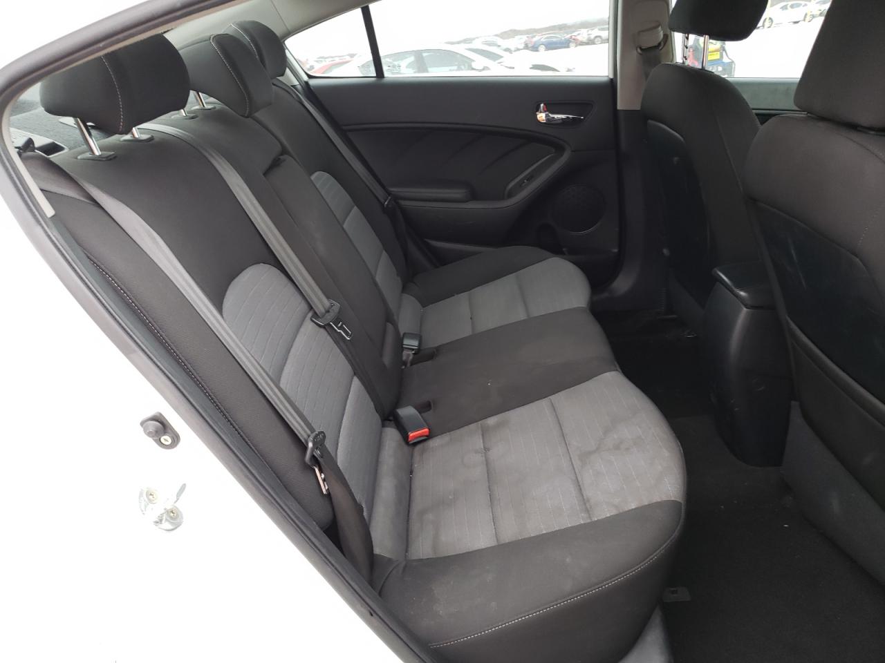 Photo 6 from auction – 2015 KIA FORTE EX with VIN KNAFX4A86F5280291