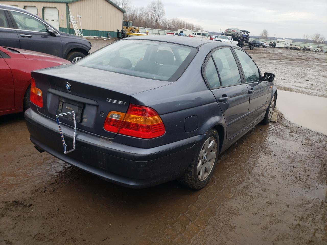 Photo 4 from auction – 2003 BMW 325 I with VIN WBAET37413NJ30400