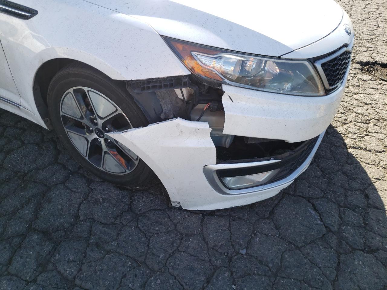 Photo 9 from auction – 2013 KIA OPTIMA HYB with VIN KNAGM4AD4D5045380