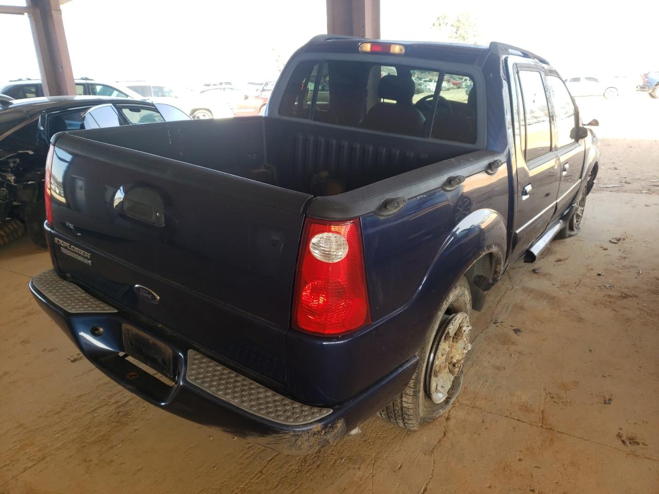 Photo 4 from auction – 2005 FORD EXPLORER S with VIN 1FMZU67K15UB65573
