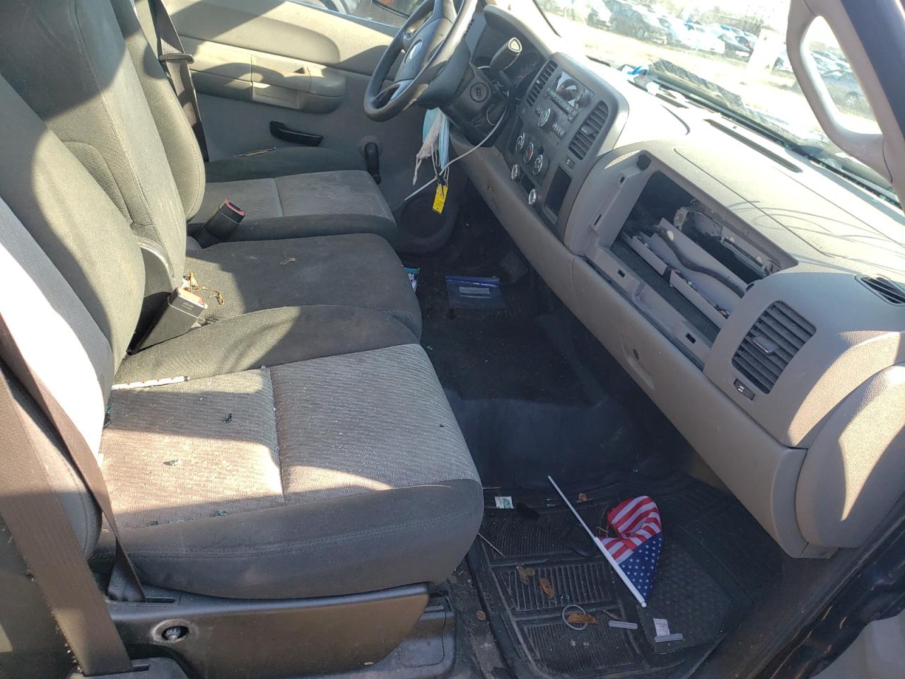 Photo 5 from auction – 2009 CHEVROLET SILVERADO with VIN 1GCEC19X89Z217694