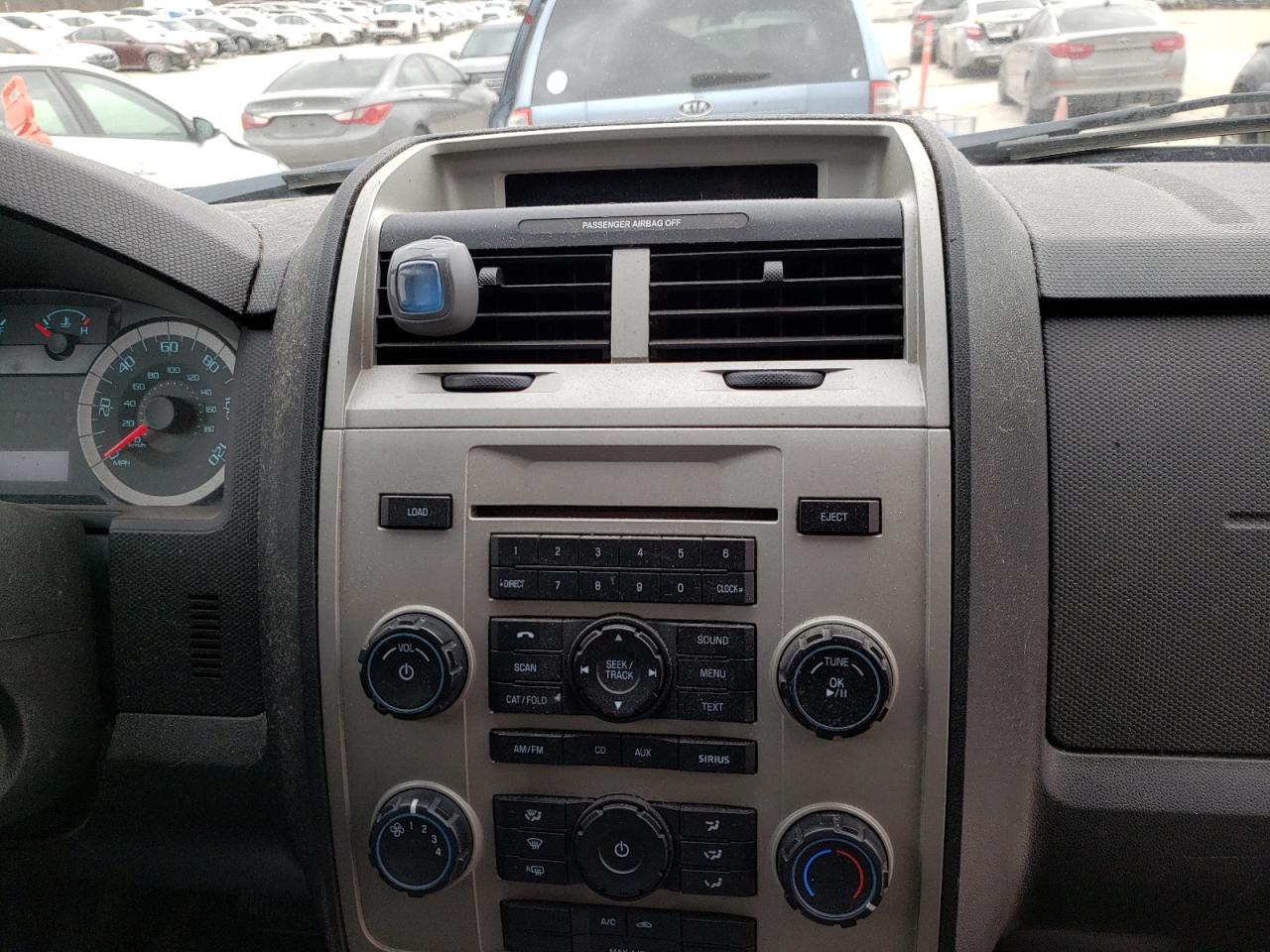 Photo 9 from auction – 2011 FORD ESCAPE XLT with VIN 1FMCU0DG3BKB02727