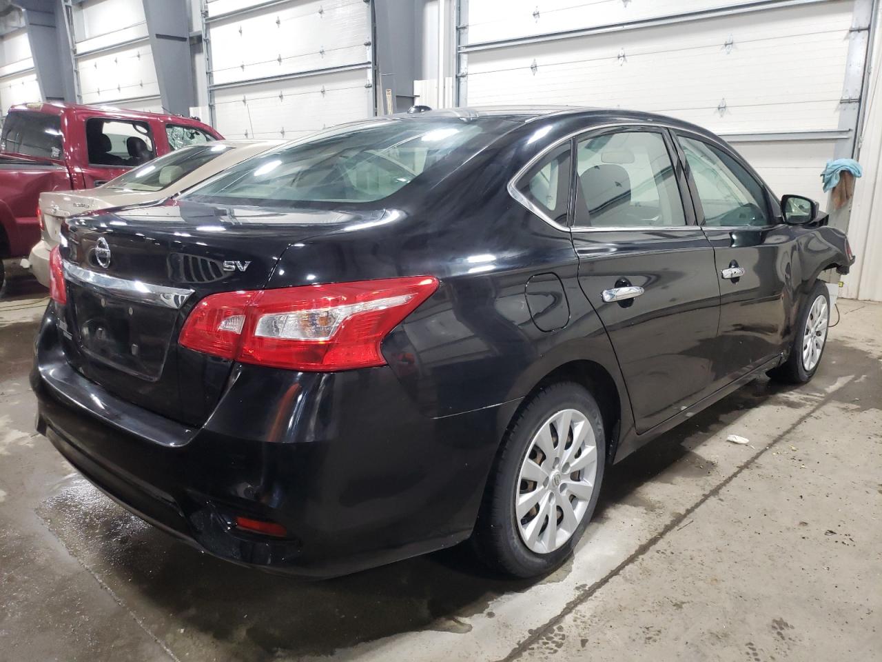 Photo 4 from auction – 2017 NISSAN SENTRA S with VIN 3N1AB7AP1HL680334
