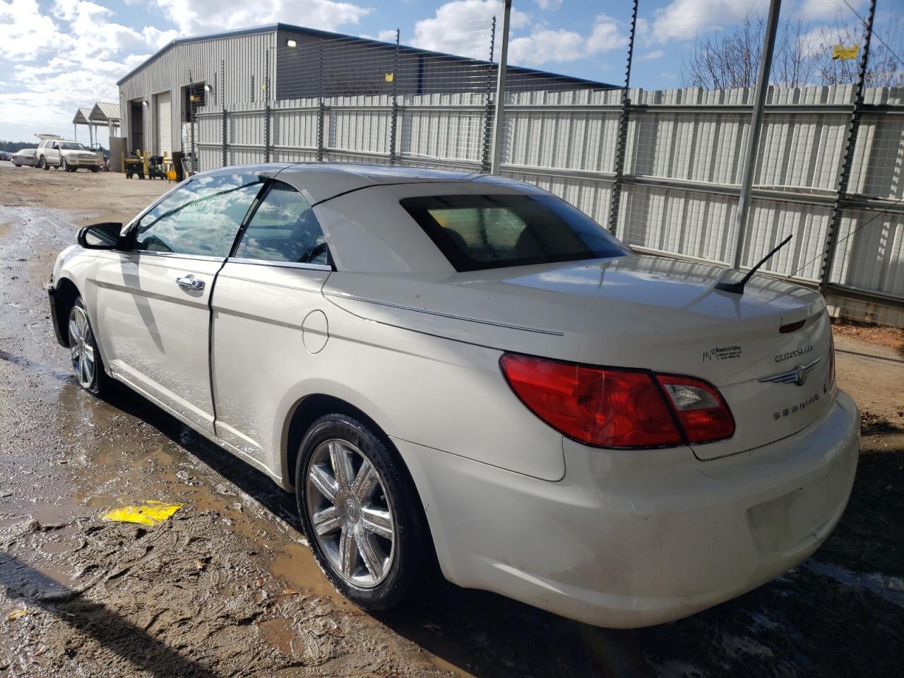 Photo 3 from auction – 2010 CHRYSLER SEBRING LI with VIN 1C3BC6EV6AN102824