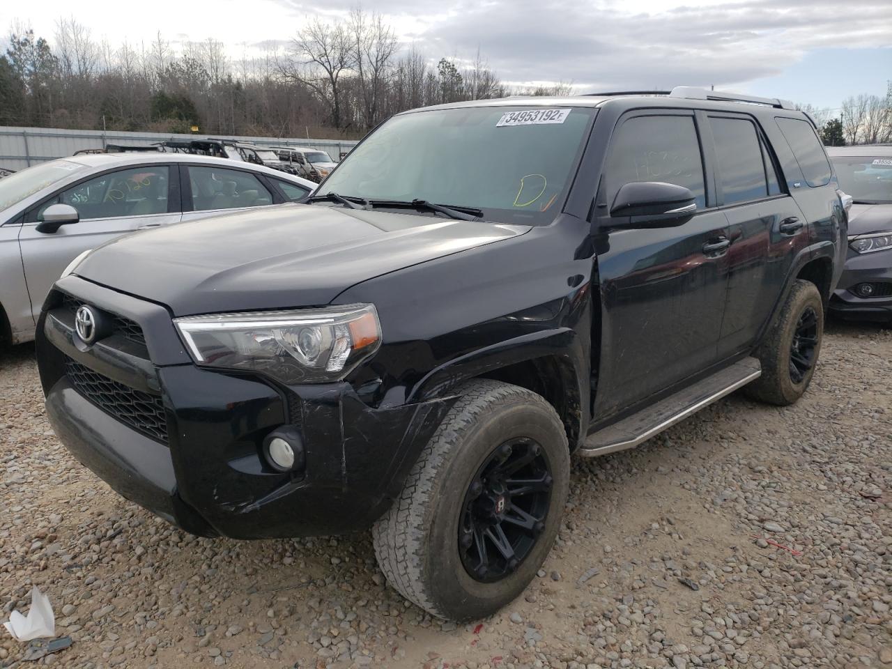 Photo 2 from auction – 2016 TOYOTA 4RUNNER SR with VIN JTEBU5JR3G5316914