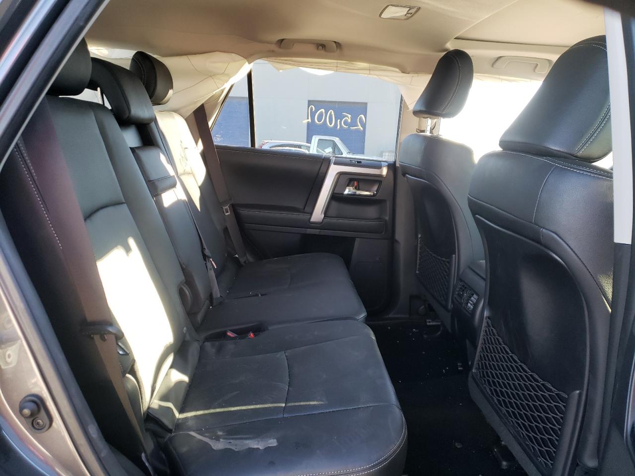 Photo 6 from auction – 2020 TOYOTA 4RUNNER SR with VIN JTEBU5JR3L5797628