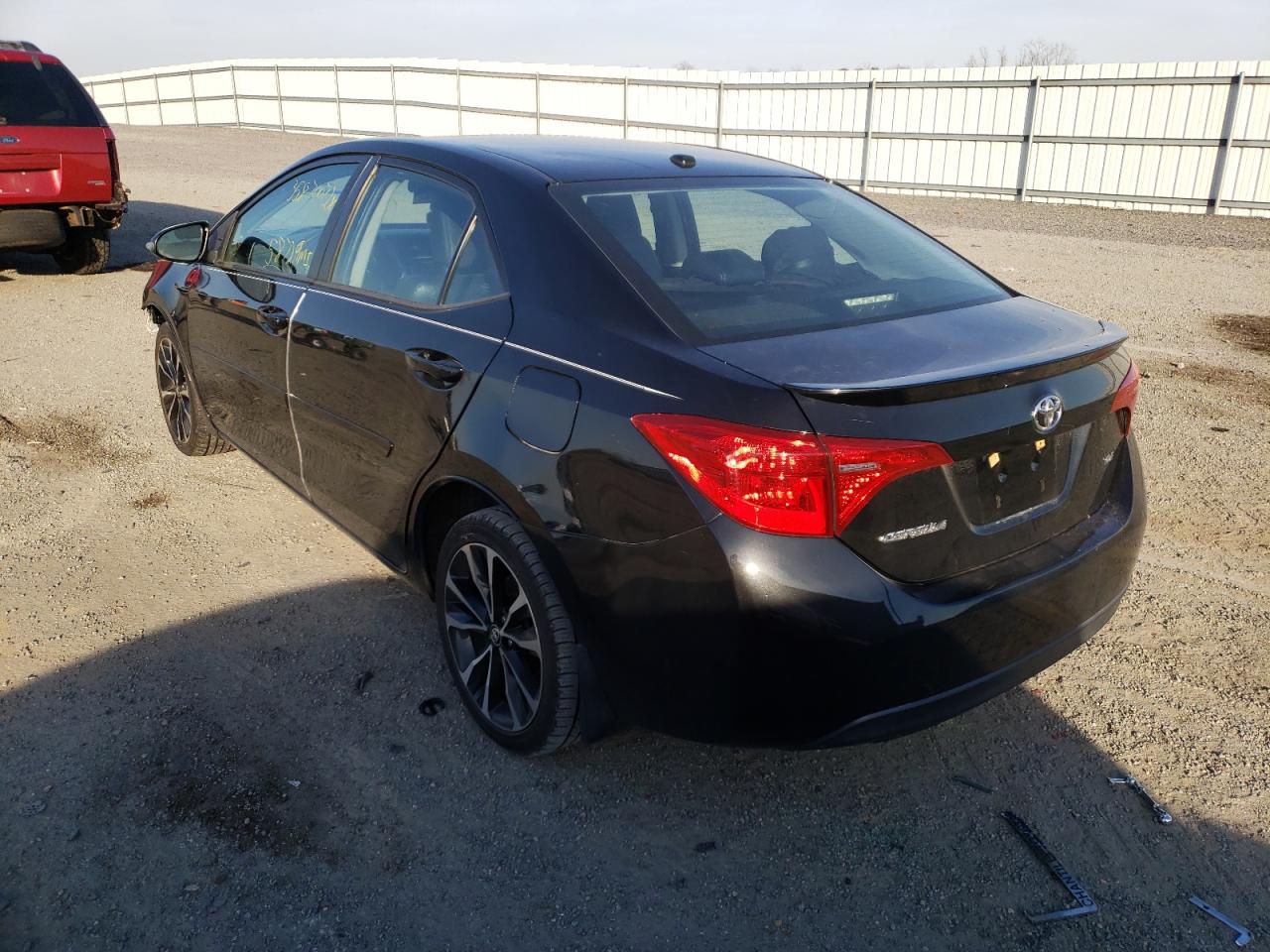 Photo 3 from auction – 2017 TOYOTA COROLLA L with VIN 2T1BURHE6HC840562