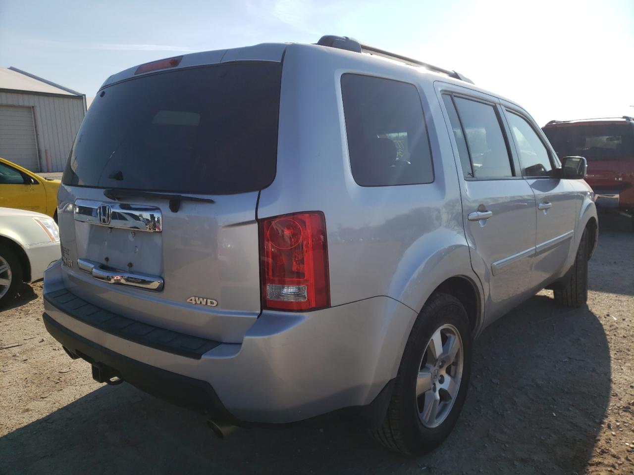 Photo 4 from auction – 2011 HONDA PILOT EXL with VIN 5FNYF4H51BB105174