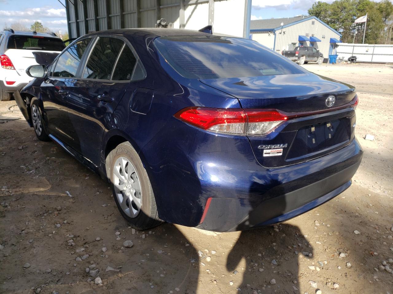Photo 3 from auction – 2022 TOYOTA COROLLA LE with VIN JTDEPMAE5NJ191323