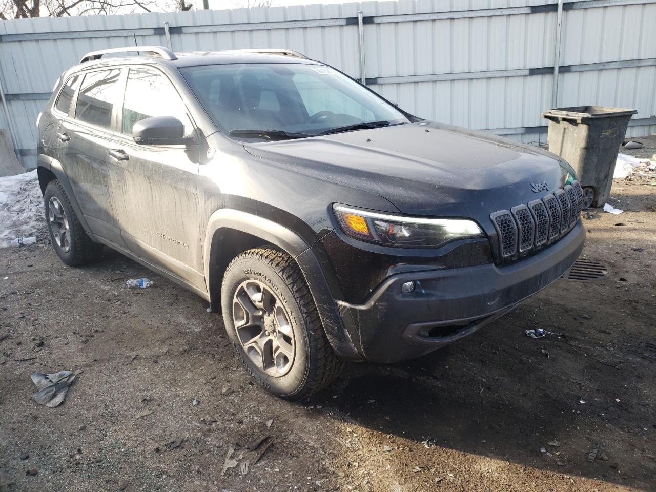 JEEP CHEROKEE T 2019 with VIN 1C4PJMBX9KD459472 - Photo from auction