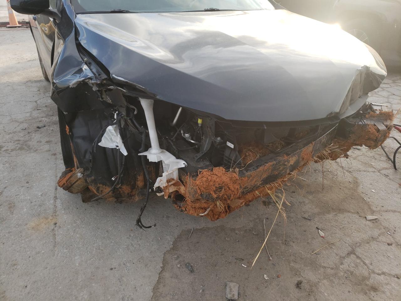 Photo 9 from auction – 2017 TOYOTA CAMRY LE with VIN 4T1BF1FK0HU421612