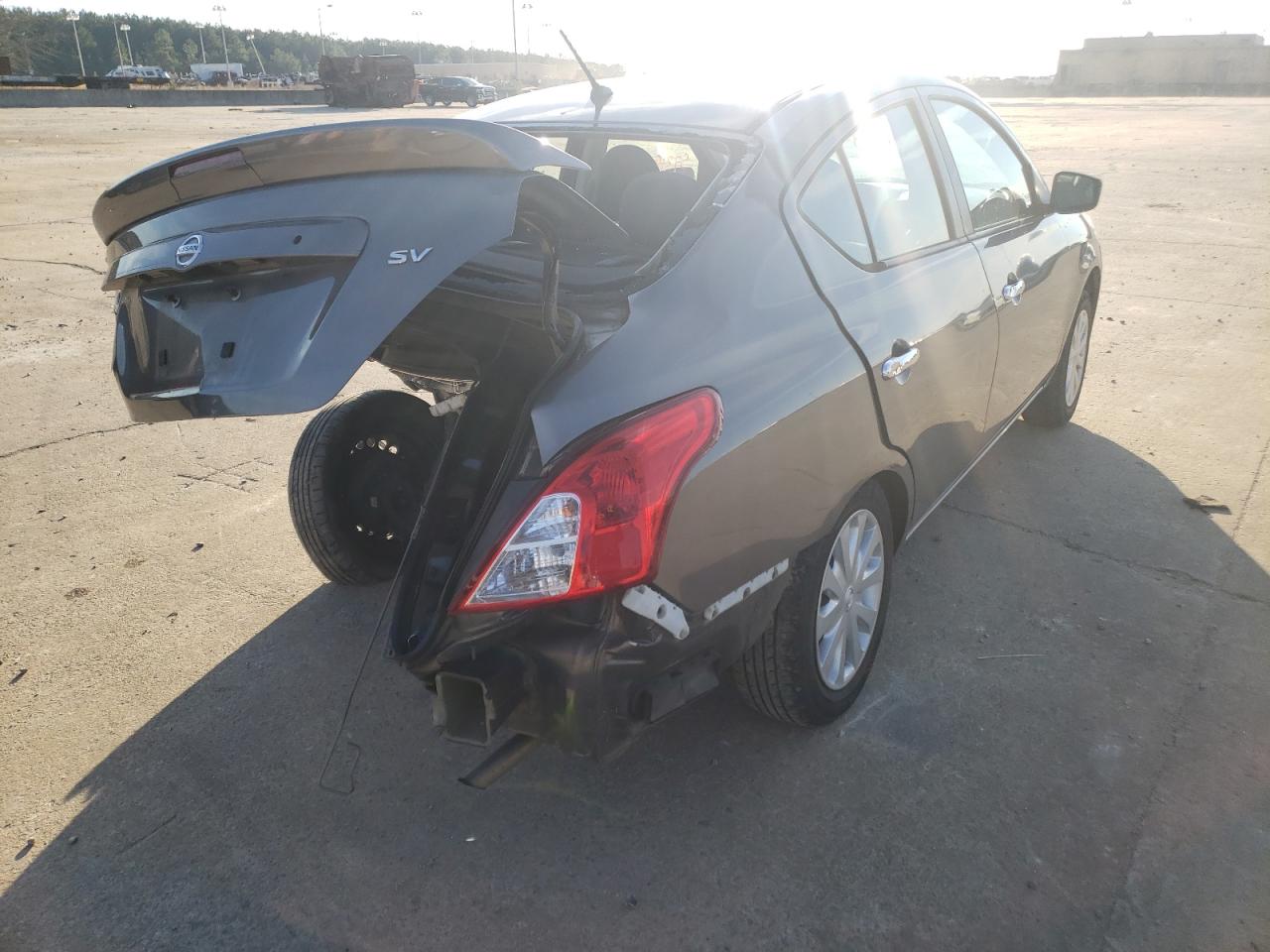 Photo 4 from auction – 2017 NISSAN VERSA S with VIN 3N1CN7AP3HL846286