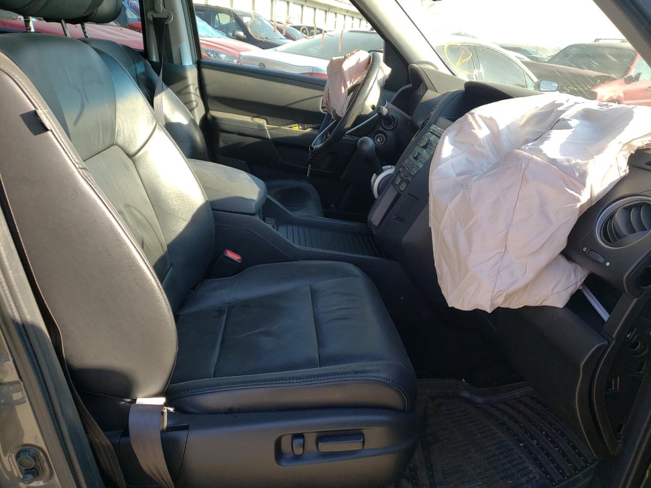 Photo 5 from auction – 2011 HONDA PILOT EXL with VIN 5FNYF3H52BB031094
