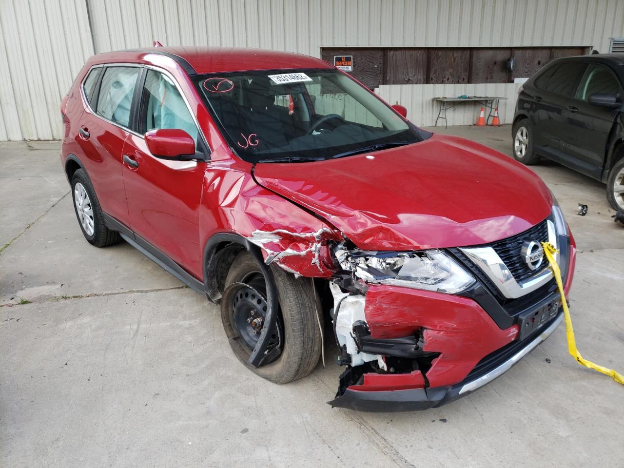 NISSAN ROGUE S 2017 with VIN JN8AT2MT9HW394252 - Photo from auction