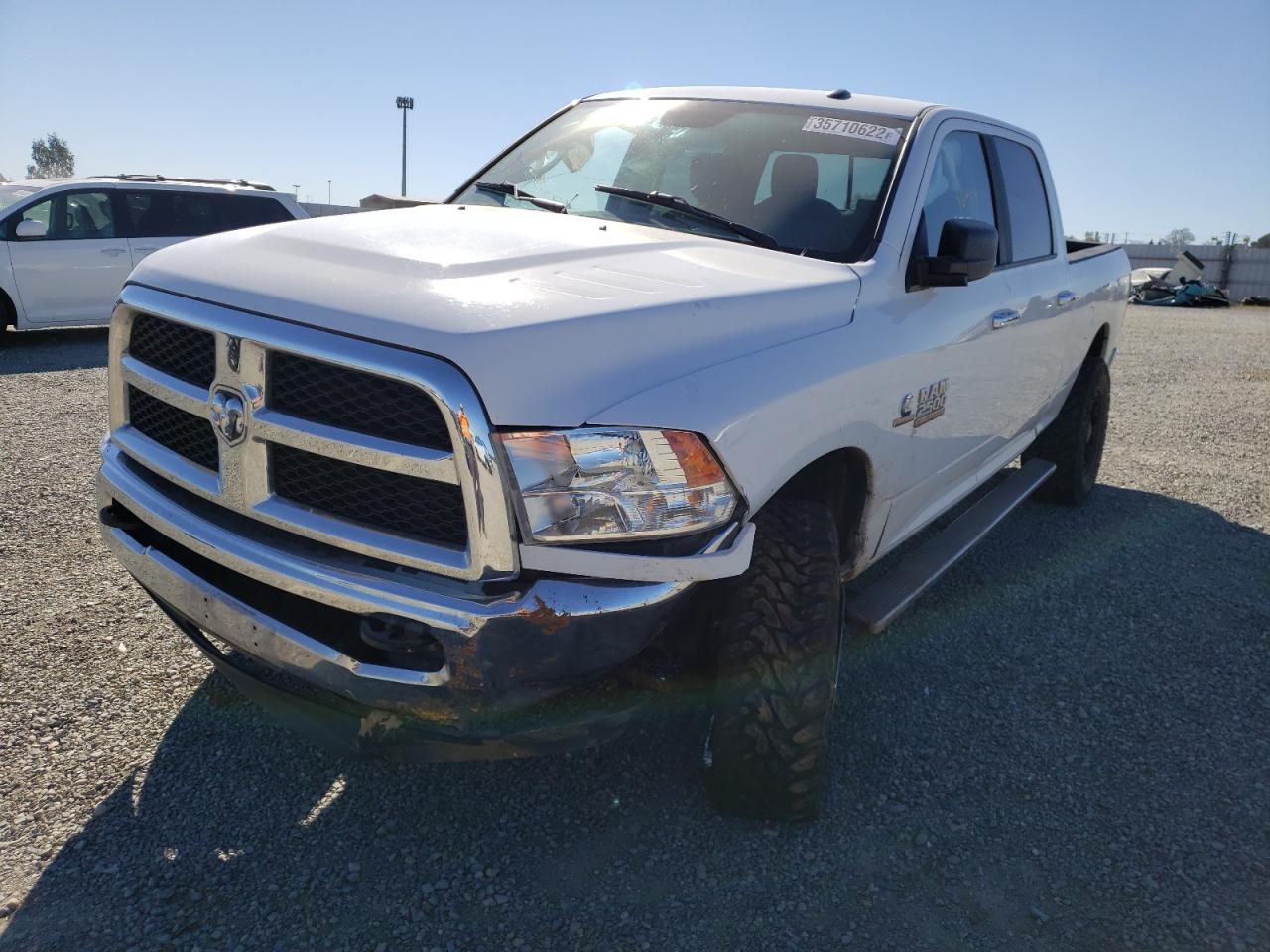 Photo 2 from auction – 2018 RAM 2500 SLT with VIN 3C6UR5DL7JG243592