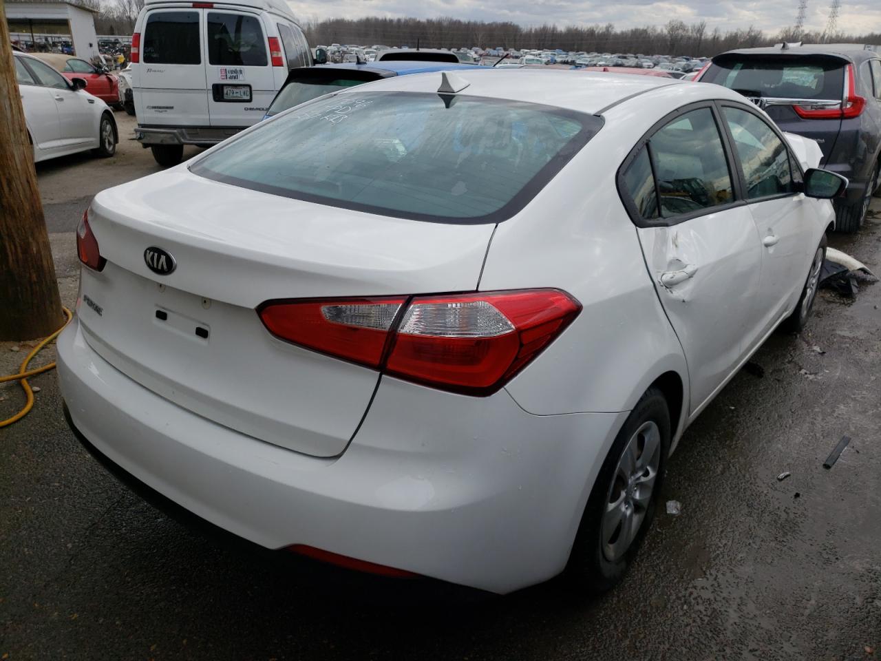 Photo 4 from auction – 2016 KIA FORTE LX with VIN KNAFK4A65G5488239