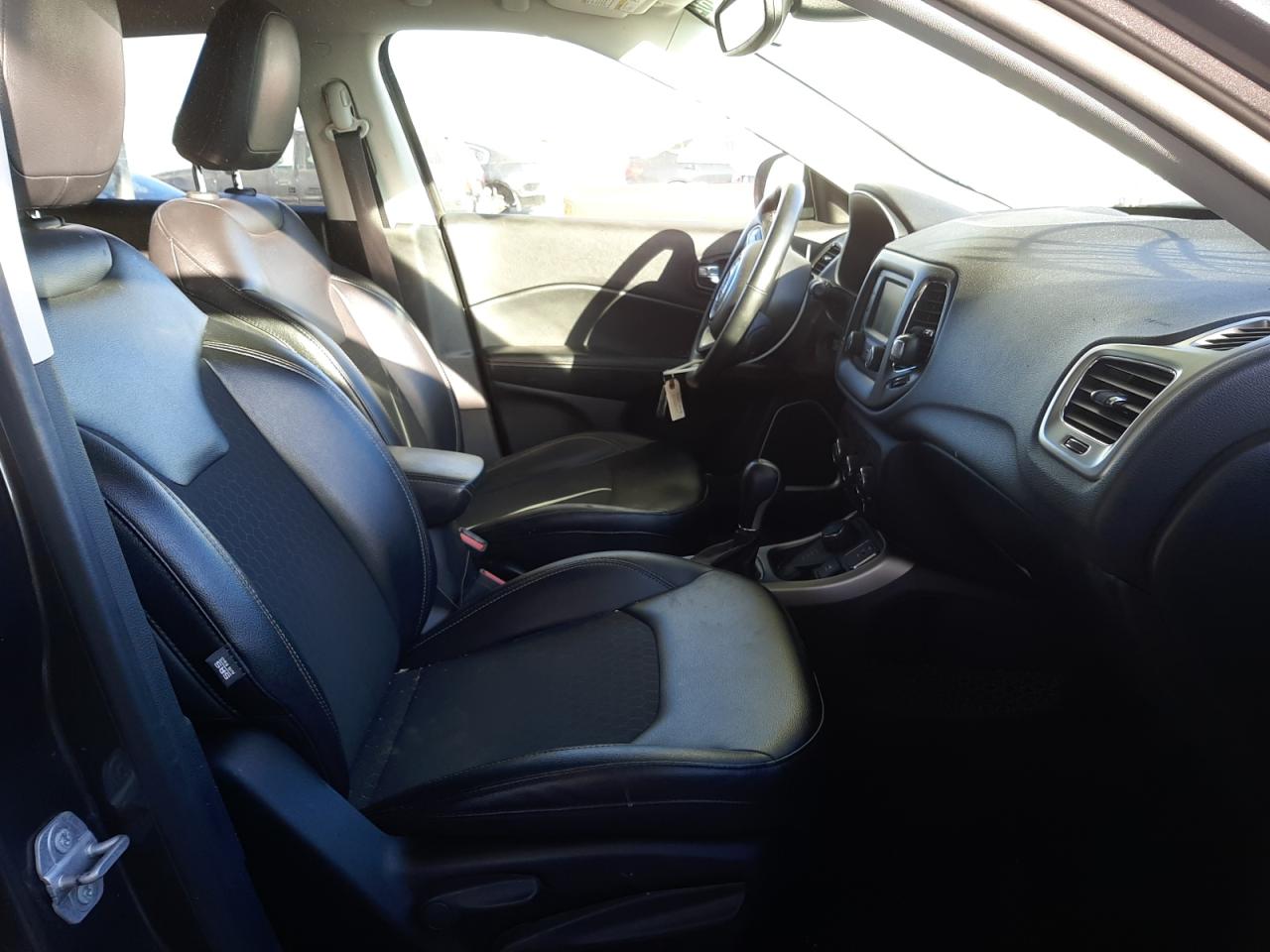 Photo 5 from auction – 2018 JEEP COMPASS LA with VIN 3C4NJDBB8JT161273