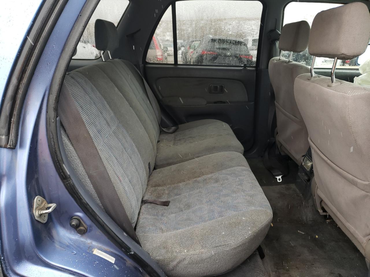 Photo 6 from auction – 2000 TOYOTA 4RUNNER SR with VIN JT3HN86R7Y0316357