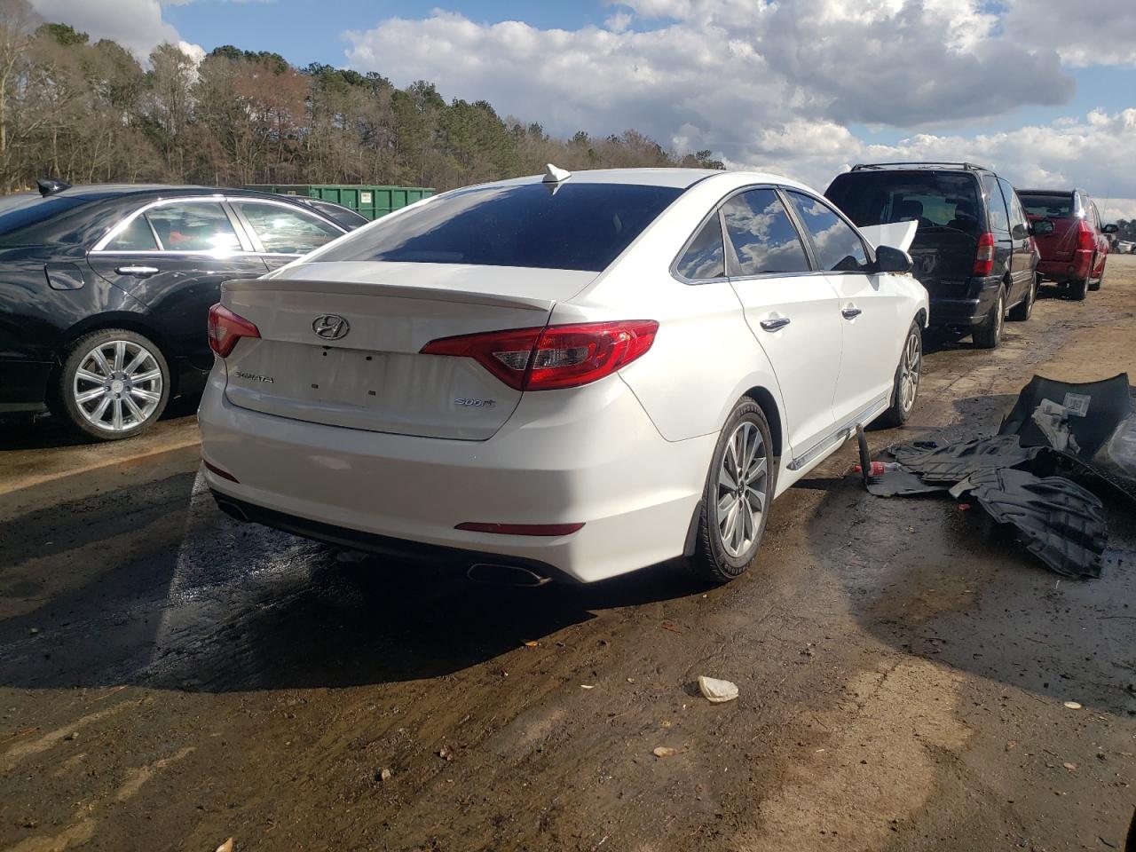 Photo 4 from auction – 2016 HYUNDAI SONATA SPO with VIN 5NPE34AF5GH307846