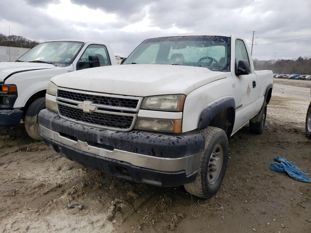Photo 2 from auction – 2006 CHEVROLET SILVERADO with VIN 1GCHK24U96E230587