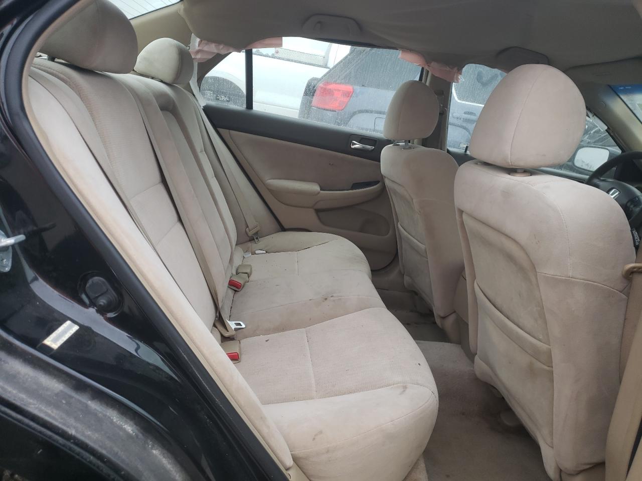 Photo 6 from auction – 2005 HONDA ACCORD with VIN JHMCM56405C001159