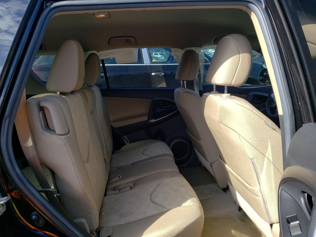 Photo 6 from auction – 2012 TOYOTA RAV4 with VIN 2T3BF4DV9CW249143