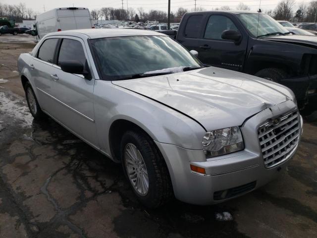 CHRYSLER 300 TOURIN 2009 with VIN 2C3KA53VX9H588772 - Photo from auction