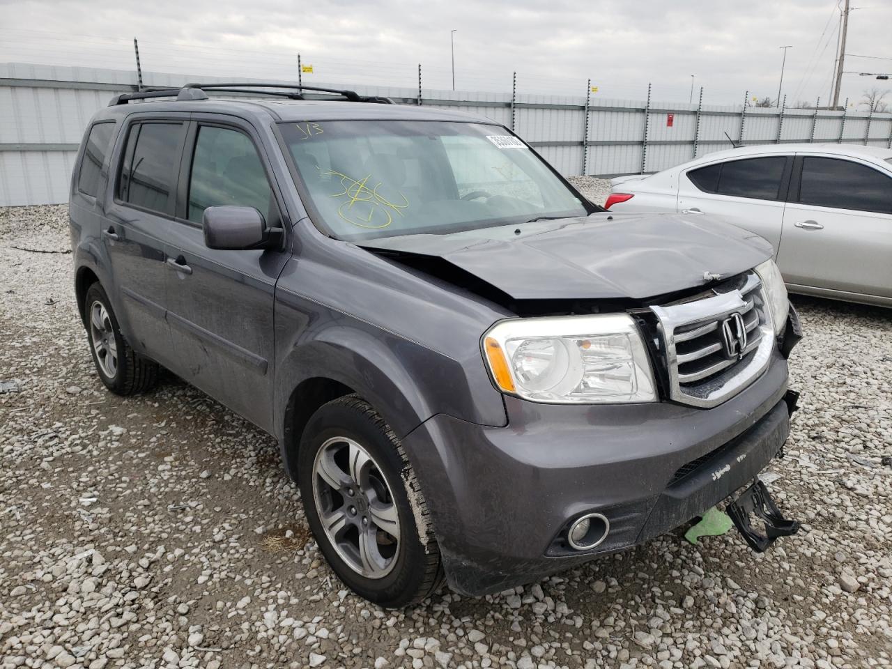 HONDA PILOT SE 2015 with VIN 5FNYF4H35FB069199 - Photo from auction