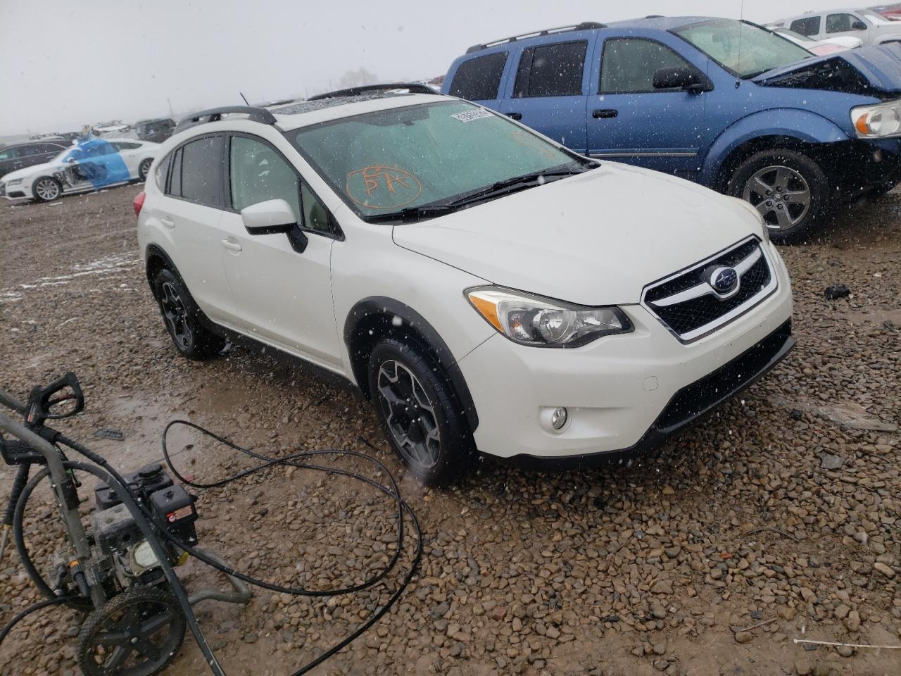 SUBARU XV CROSSTR 2015 with VIN JF2GPADC0F8300234 - Photo from auction