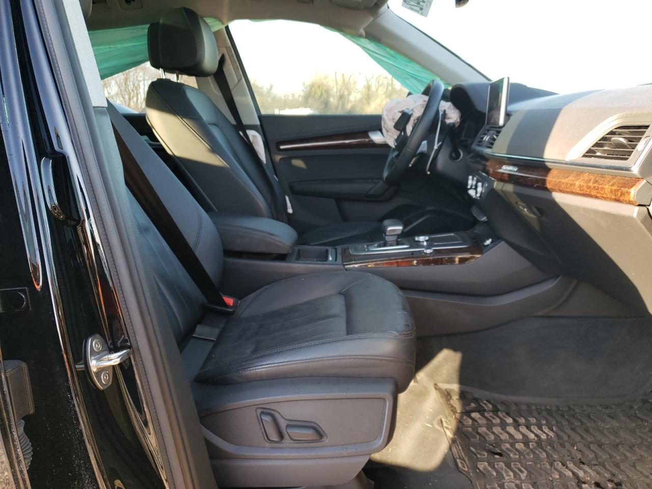 Photo 5 from auction – 2018 AUDI Q5 PREMIUM with VIN WA1BNAFY3J2016156