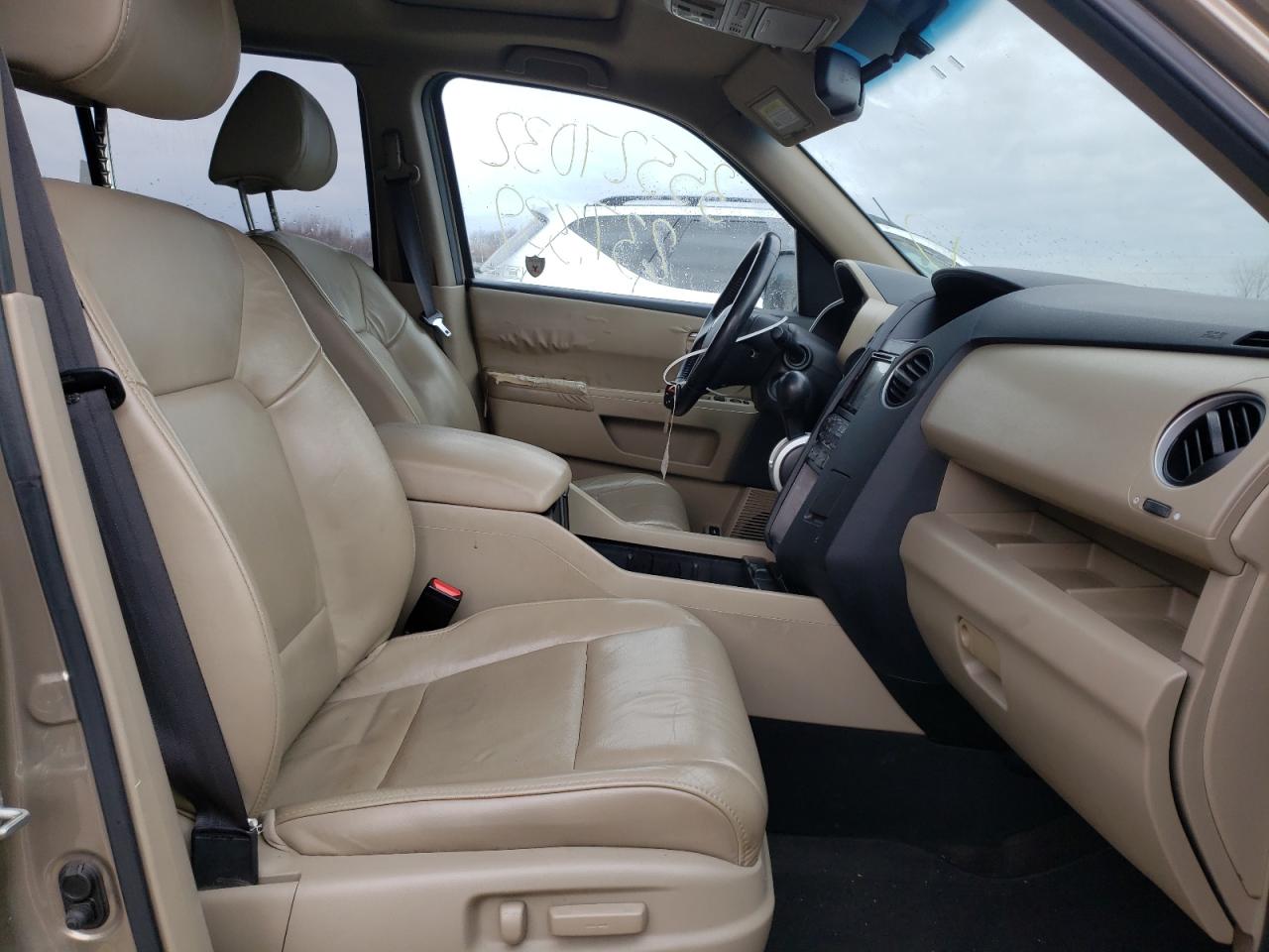 Photo 5 from auction – 2011 HONDA PILOT EXL with VIN 5FNYF3H54BB022011