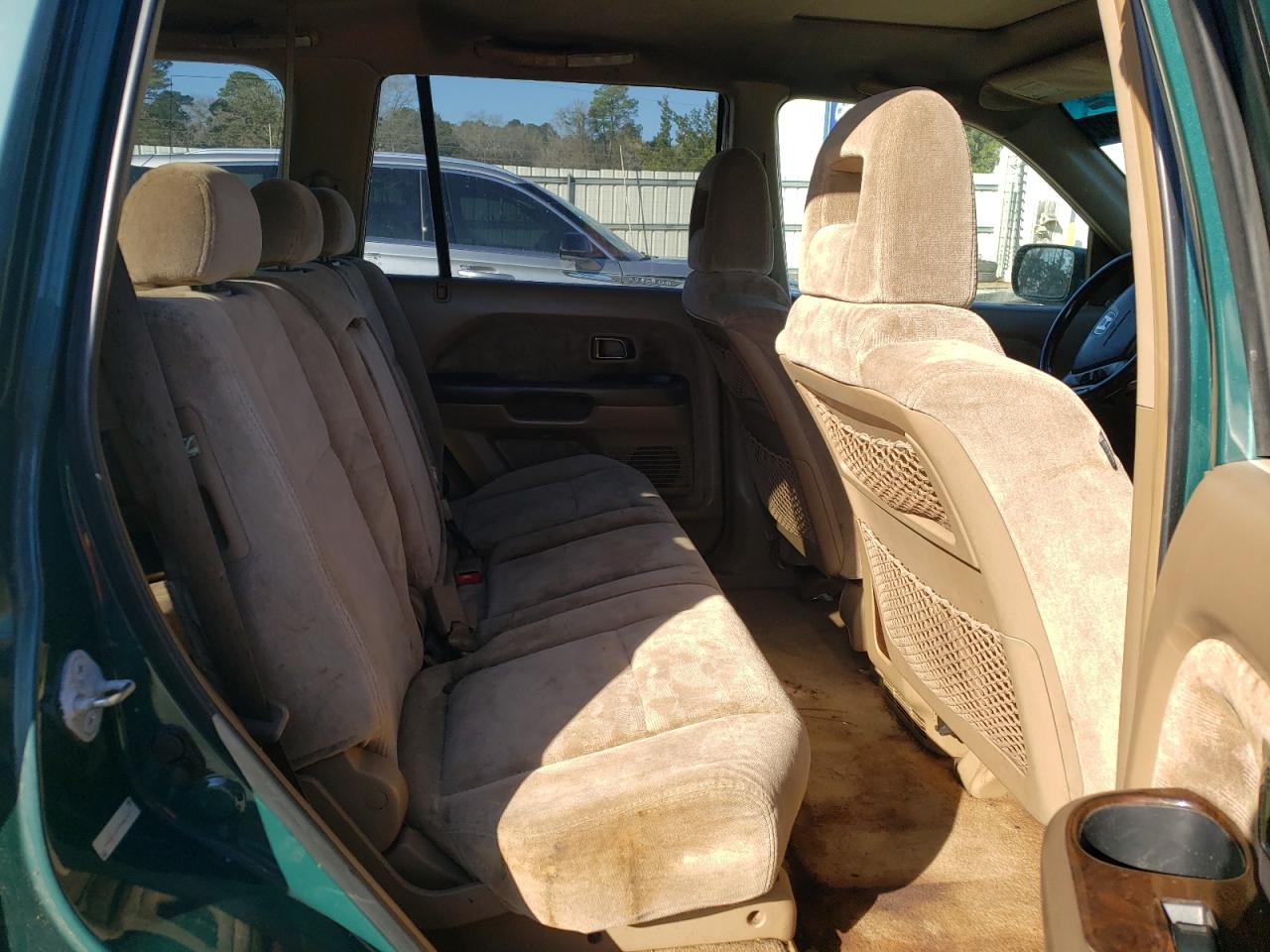 Photo 6 from auction – 2003 HONDA PILOT EX with VIN 2HKYF18443H561470