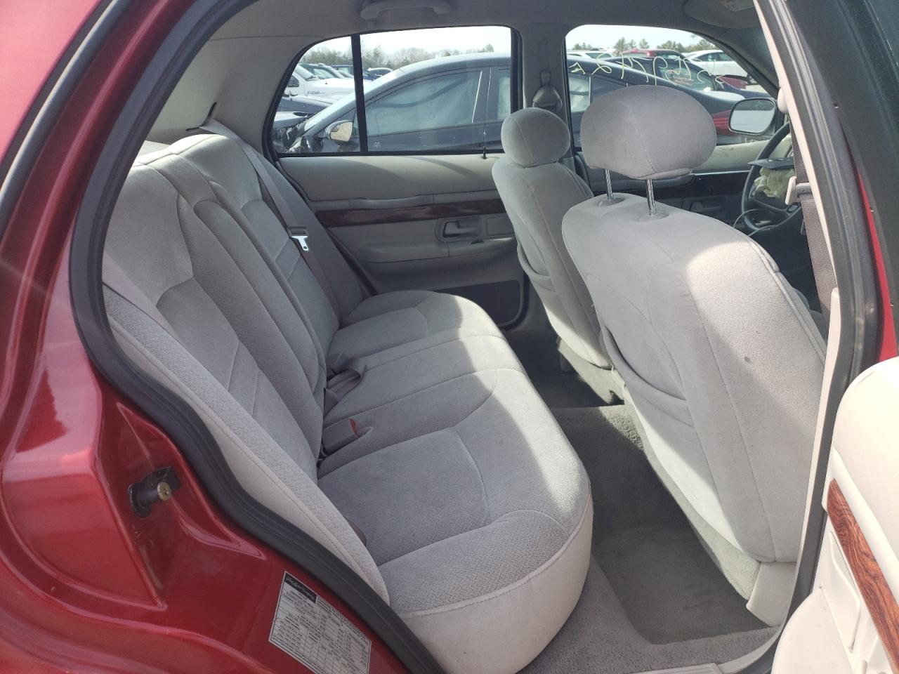 Photo 6 from auction – 2001 MERCURY GRAND MARQ with VIN 2MEFM75W11X683557