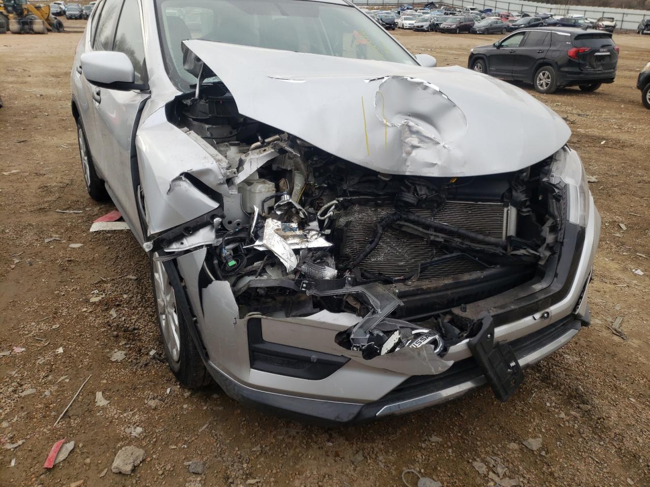 Photo 9 from auction – 2017 NISSAN ROGUE S with VIN KNMAT2MV5HP558409